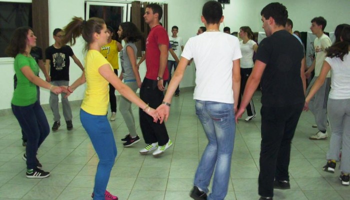 U ISTOM KOLU SVE GENERACIJE IZ ROGOLJA KOD NOVE TOPOLE