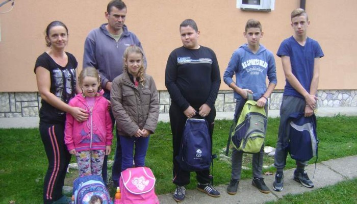 VELIKO SRCE ZA TUĐU NEVOLJU