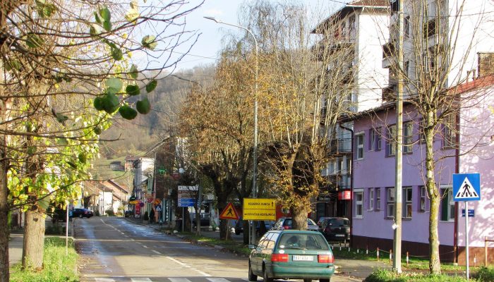 DRŽAVNA GRANICA U SPAVAĆOJ SOBI