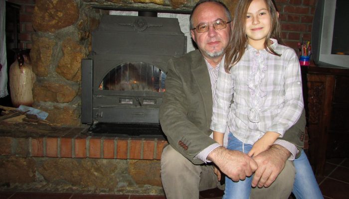 ČUVAR IKONE SVETOG NIKOLE I SLIKE DEDA DIMITRIJE