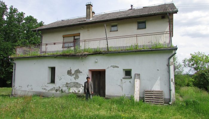 UČIONICE PRETVORENE U SPAVAONICE
