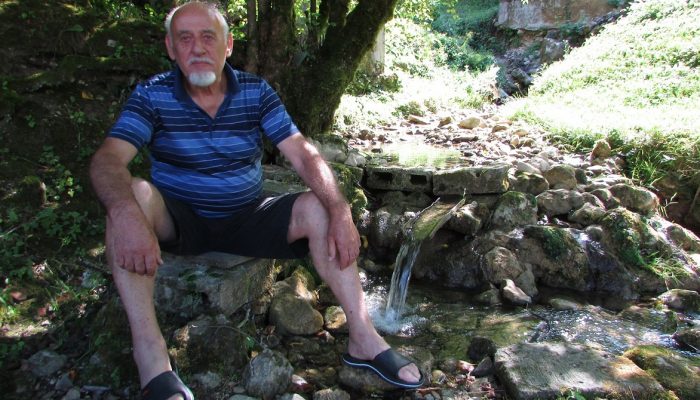ĆAĆIN POTOK I ĐEDOVA KRUŠKA BUDE USPOMENE