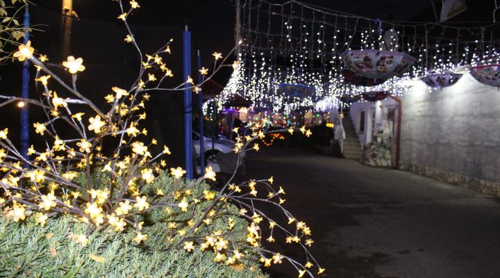 Novogodišnji dekor u Laktašima